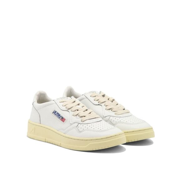 Autry Medalist Low Sneakers IT 39 Women - Picture 2 of 5